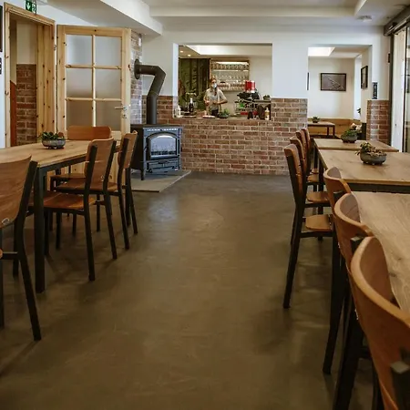 Dom Na Slivnici Frühstückspension Cerknica